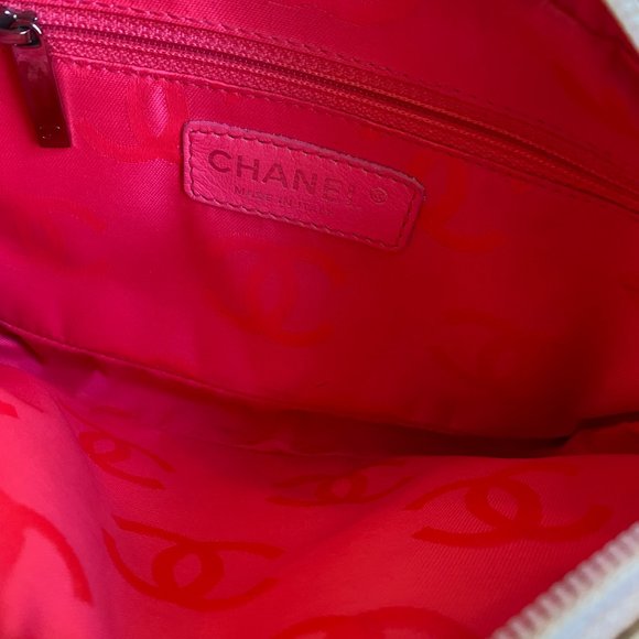 Chanel Cambon Pochette in Black & White - Picture 4 of 4